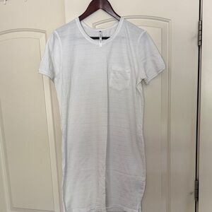 Kuhl White Short Sleeve dress